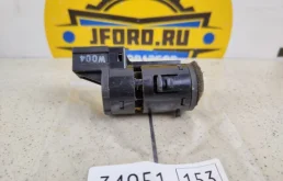 Датчик температуры окружающей среды для Volvo C30 2010 года на фотографиях