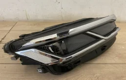 Фара ксенон левая для Volkswagen Touareg 2021 года на фотографиях