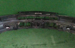 Бампер для Toyota Corolla 1999 года на фотографиях