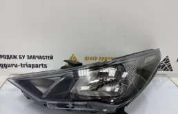 Фара ксенон левая для Hyundai Solaris 2017 года на фотографиях