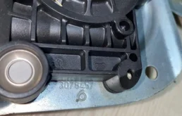 Стеклоподъемник передний левый для Volvo XC90 2014 года на фотографиях