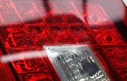 Фонарь внутренний правый для Mercedes-Benz E class на фотографиях