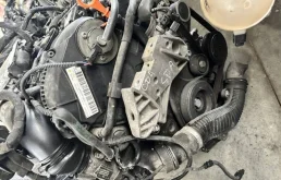 Двигатель без навесного для Volkswagen Passat (B7) 2010-2014