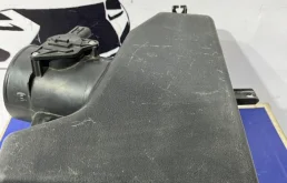 Корпус воздушного фильтра для Toyota RAV4 2017 года на фотографиях