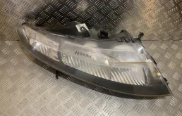 Фара правая для Honda Civic 2005 года на фотографиях