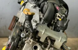 Двигатель для Subaru Legacy 2000 года на фотографиях