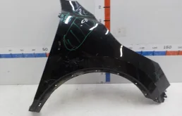 Стекла и зеркала для Nissan Qashqai 2024 года на фотографиях