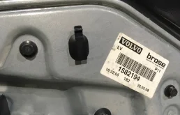 Дверь передняя левая для Volvo S40 2006 года на фотографиях