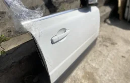 Двери для Volvo XC70 2014 года на фотографиях