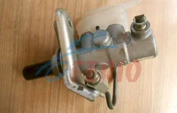 Главный тормозной цилиндр для Toyota Highlander на фотографиях