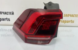 Фонарь внешний левый для Volkswagen Tiguan 2019 года на фотографиях