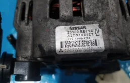 Генератор для Nissan Navara 2008 года на фотографиях