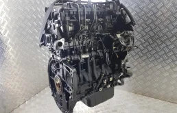 Двигатель без навесного для Citroen Berlingo 2014 года на фотографиях