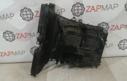 Корпус воздушного фильтра для Audi Q7 2018 года на фотографиях