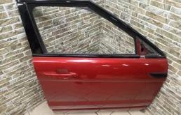 Двери для Land Rover Range Rover Evoque 2013 года на фотографиях