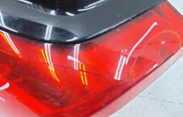 Фонарь левый для Toyota RAV4 2023 года на фотографиях