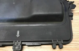 Пластиковая крышка двигателя для Ford Kuga 2008 года на фотографиях