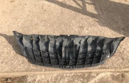 Решетка радиатора для Toyota Corolla 2009 года на фотографиях