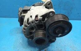 Генератор для Nissan Serena 2014 года на фотографиях