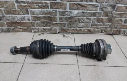 Привод передний левый для Audi Q7 2014 года на фотографиях