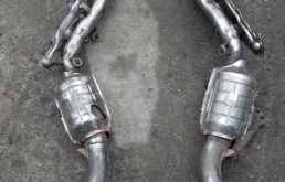 Выпускной коллектор правый, левый для Lexus LX J200 2007-2015