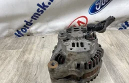 Генератор для Suzuki Swift 2010 года на фотографиях