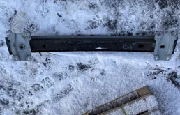 Усилитель заднего бампера для Volvo C30 2012 года на фотографиях