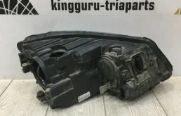 Фары для Volkswagen Touran 2010 года на фотографиях