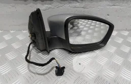 Зеркала для Skoda Rapid 2012 года на фотографиях