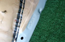 Дверь передняя левая для Toyota Corolla 2001 года на фотографиях