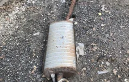 Резонатор глушителя для Toyota RAV4 2008 года на фотографиях