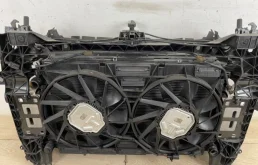 Кассета радиаторов для Audi Q7 2015 года на фотографиях