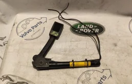 Замок ремня безопасности левый для Land Rover Discovery L319 2004-2009