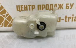 Бачок главного тормозного цилиндра для Skoda Rapid 2020 года на фотографиях