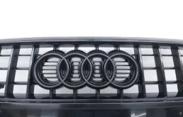 Решетка радиатора для Audi Q7 2014 года на фотографиях