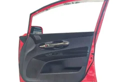 Дверь передняя правая для Toyota Corolla 2008 года на фотографиях