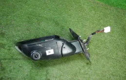 Стекла и зеркала для Nissan Qashqai 2017 года на фотографиях