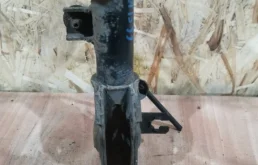 Амортизатор передний правый для Mazda CX 5 на фотографиях