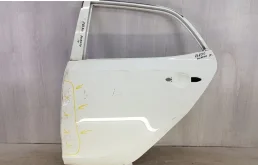 Дверь задняя левая для Kia Picanto 2018 года на фотографиях