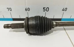 Привод передний левый для Hyundai Solaris 2016 года на фотографиях