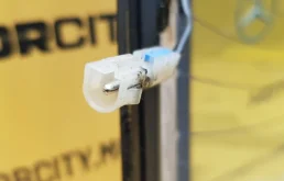 Стекла и зеркала для BMW 7er 1997 года на фотографиях