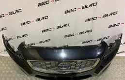 Бампер для Volvo C30 на фотографиях