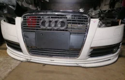 Бампер для Audi A6 2004 года на фотографиях