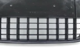 Решетка радиатора для Audi Q7 2014 года на фотографиях