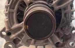 Генератор для Volkswagen Golf 2017 года на фотографиях