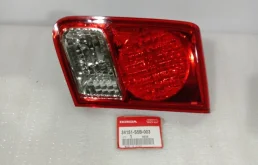 Фонарь правый для Honda Civic на фотографиях