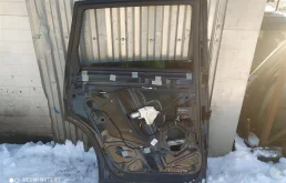 Дверь задняя левая для Audi Q7 2011 года на фотографиях