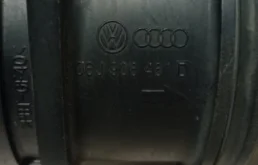 Датчик массового расхода воздуха для Volkswagen Passat 2014 года на фотографиях