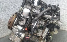 Двигатель для Nissan Navara 2008 года на фотографиях