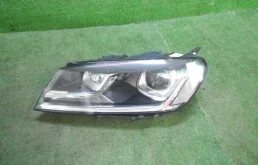 Фары для Volkswagen Touareg 2015 года на фотографиях